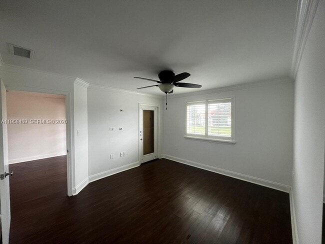 Building Photo - 4201 Glenmoor Dr