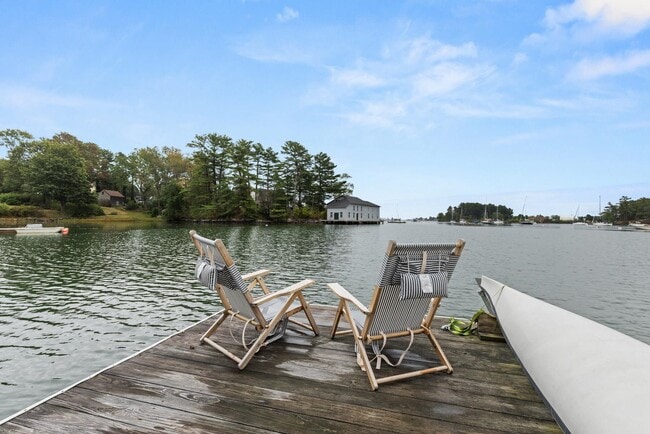 Building Photo - 148 Whipple Rd