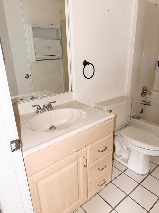 Building Photo - 3610 N 56th Ave