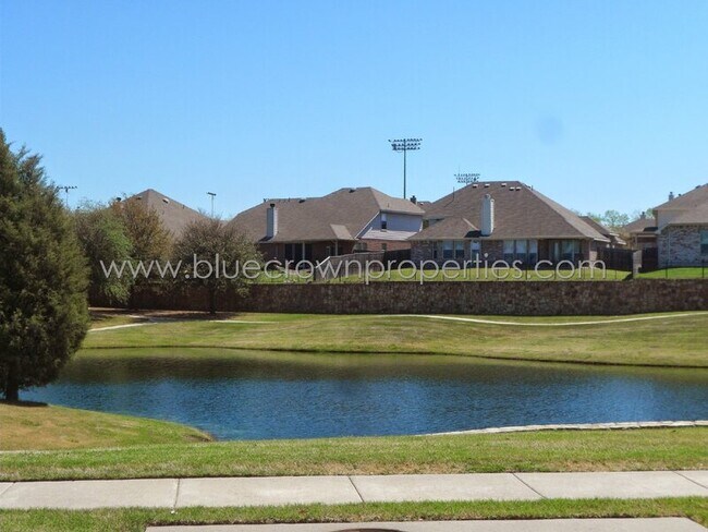 Building Photo - 2828 Glendale Way