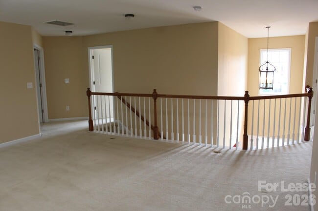 Building Photo - 2007 Potomac Rd