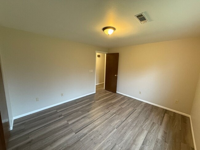 Building Photo - Townhouse For Rent By Capital Property Management