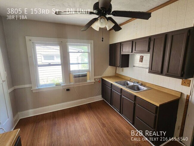 Primary Photo - 3805 E 153rd St