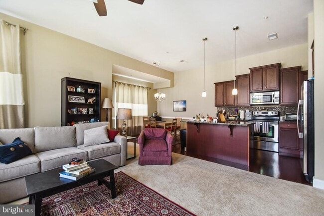 Building Photo - 709 Stag Ct