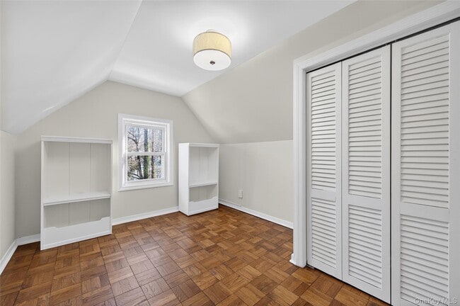 Building Photo - 108 La Rue Dr