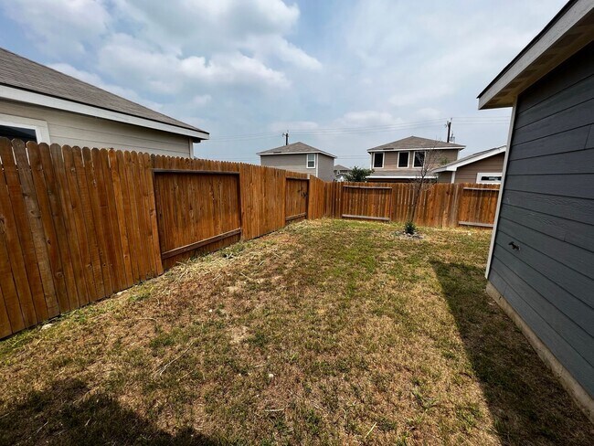 Building Photo - 7326 Anchor Cyn