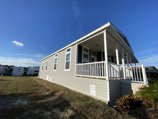 Building Photo - 344 Heritage Blvd