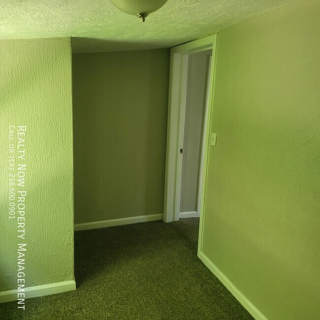 Building Photo - 18022 Marcella Rd