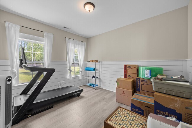 Building Photo - 3506 Sir James Ln