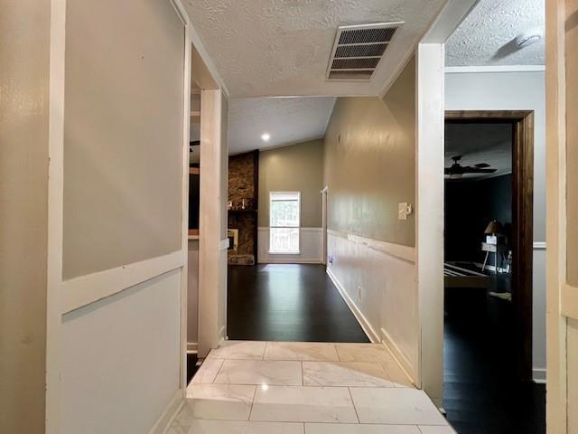 Building Photo - 1347 Indian Way NW