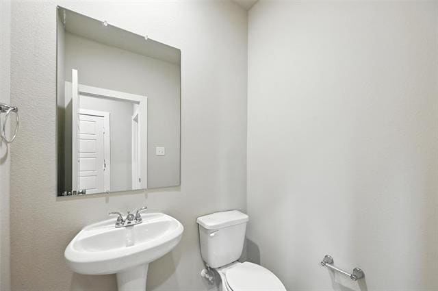 Building Photo - 806 Pne Bch Dr
