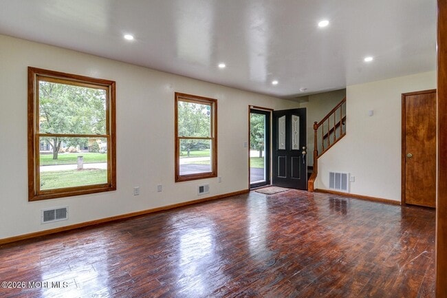 Building Photo - 195 Edgemere Ct