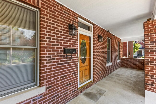 Building Photo - 78 Auburn Ave