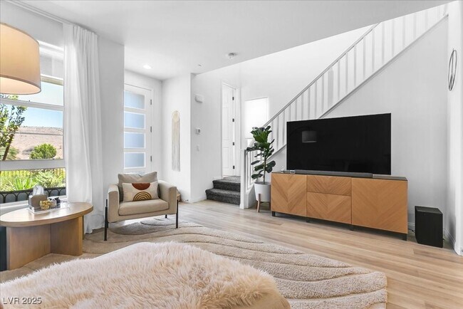 Building Photo - 92 Kimberlite Dr