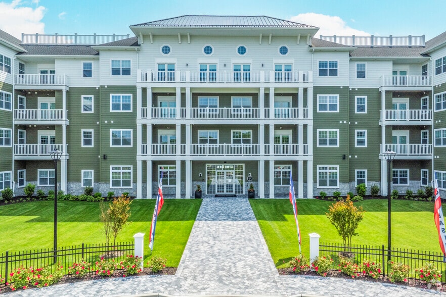 Entrance - Greenview Estate House
