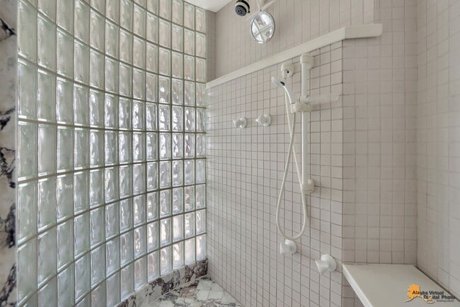 Building Photo - 1835 W 15th Ave