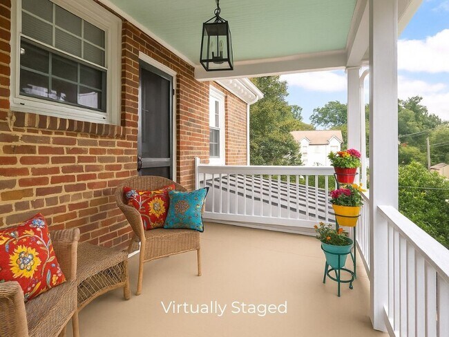 Building Photo - 4416 Bromley Ln