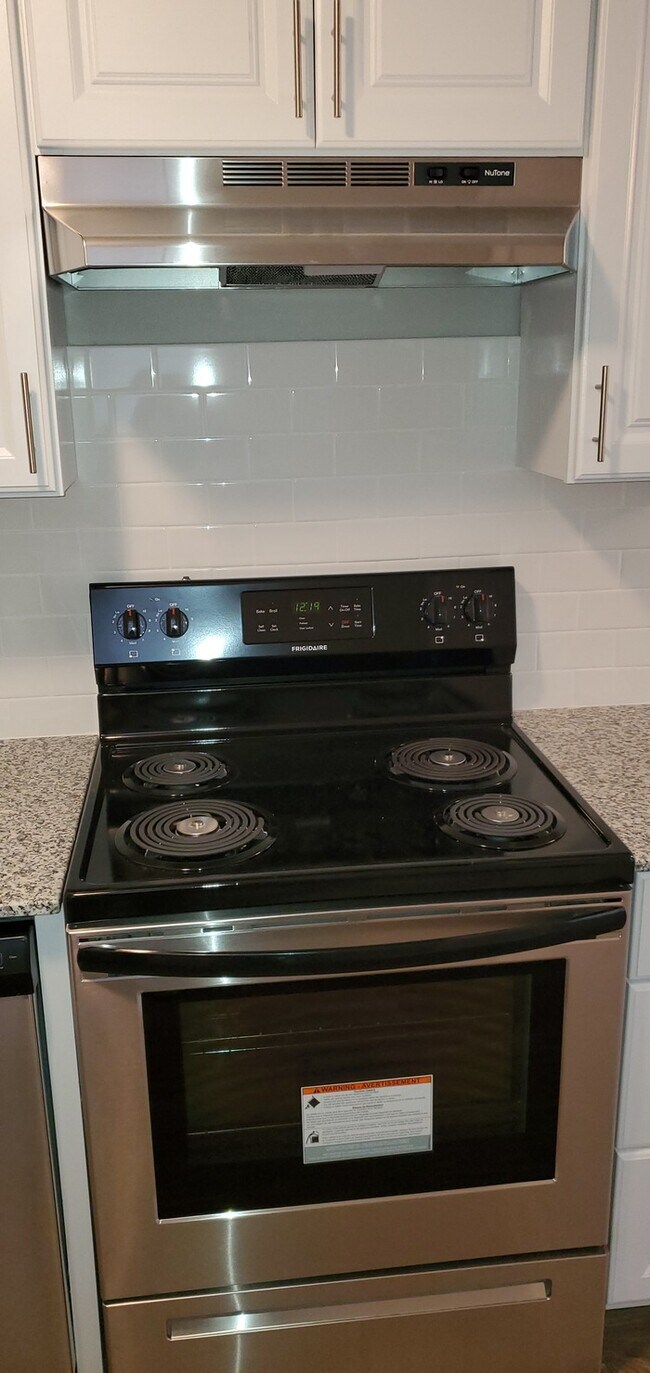 Building Photo - Newly rehabbed 55+ Community in Belton, MO!