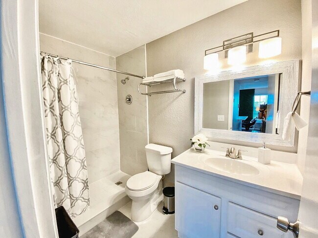 Building Photo - Westwood Boulevard, Orlando, FL 32821 - 2 ...