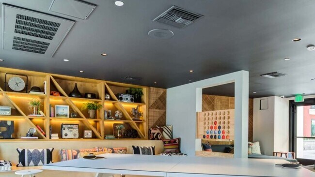 Building Photo - 372 Fourth Ave