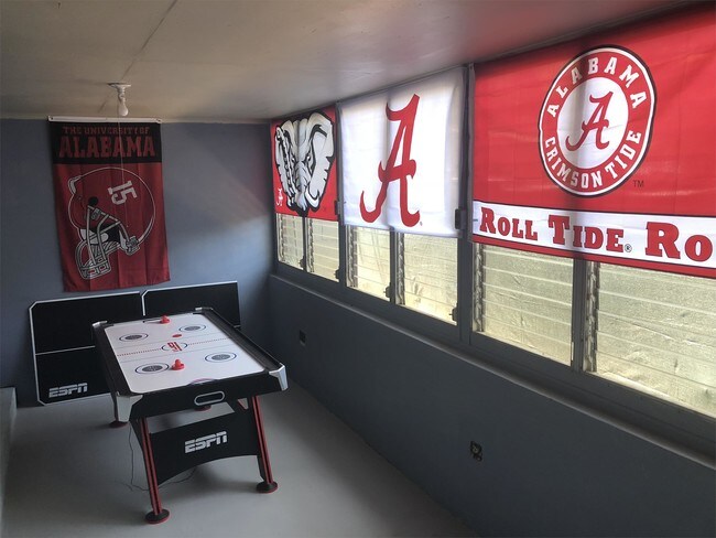 Building Photo - 32 Polaris Dr