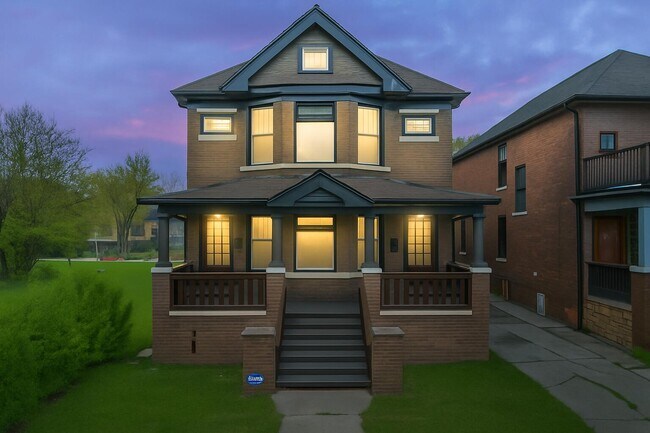 Building Photo - 715 Gladstone Ave