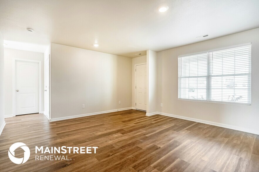 Building Photo - 124 Lahinch Dr