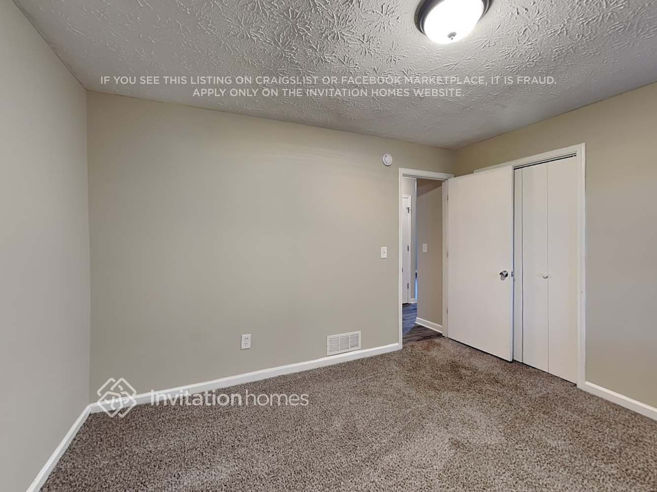 Building Photo - 820 Cedar Lake Dr SE