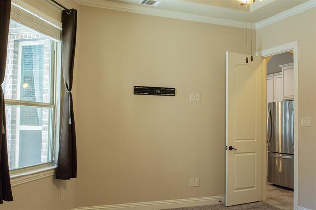 Building Photo - 638 Enfield Dr