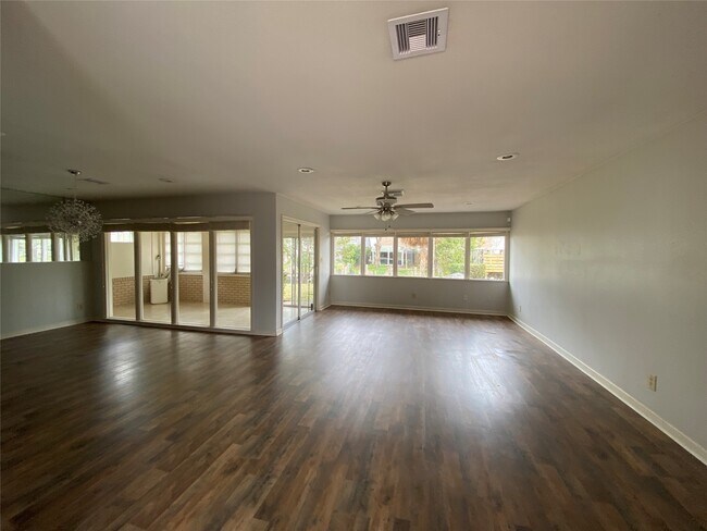 Building Photo - 16 Harbor Ln