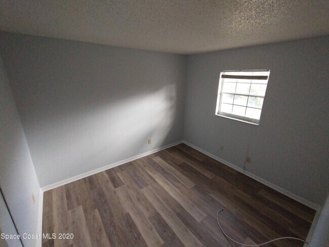 Building Photo - 1664 Sunny Brook Ln