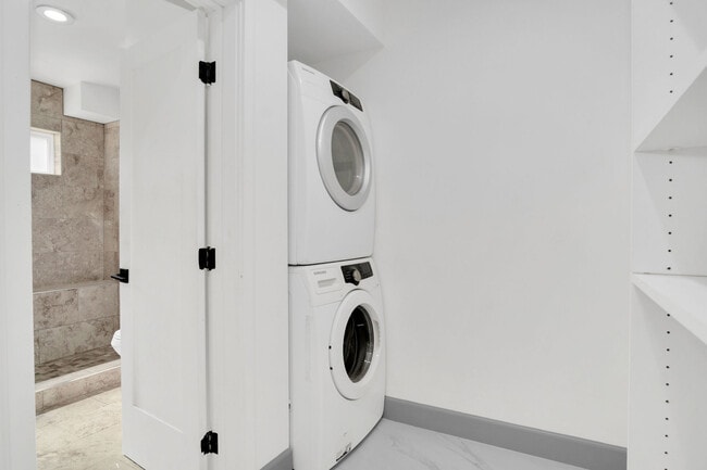 Building Photo - 27001 Calle Juanita