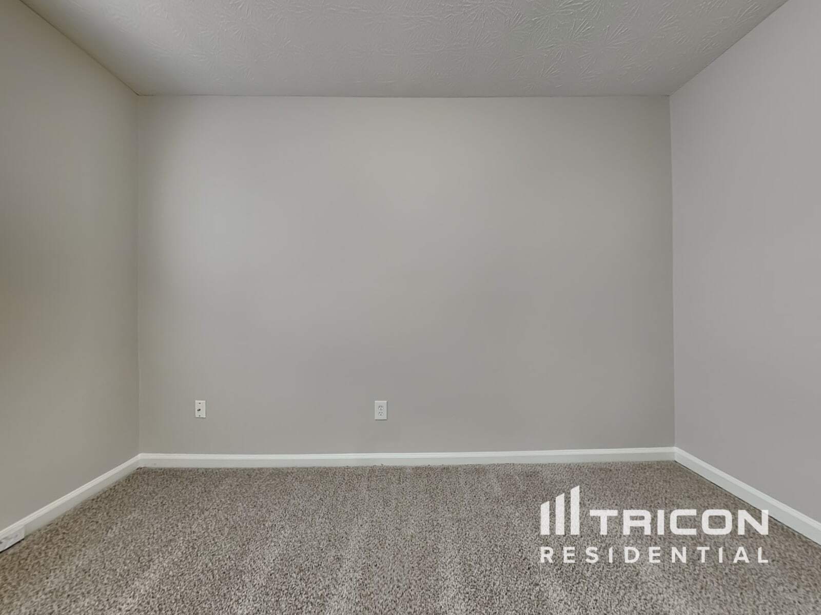 Building Photo - 5625 Longbow Dr