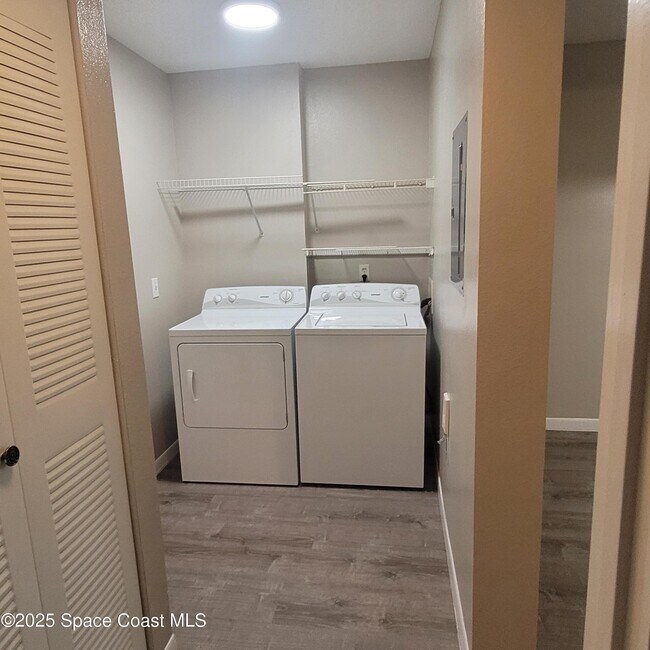 Building Photo - 1780 Rocky Wood Cir