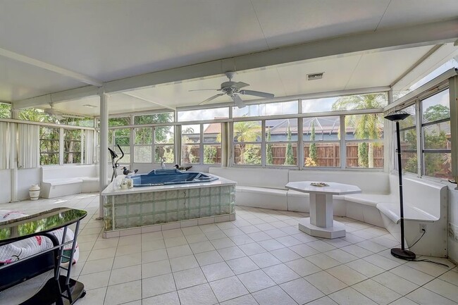 Building Photo - 9565 El Clair Ranch Rd