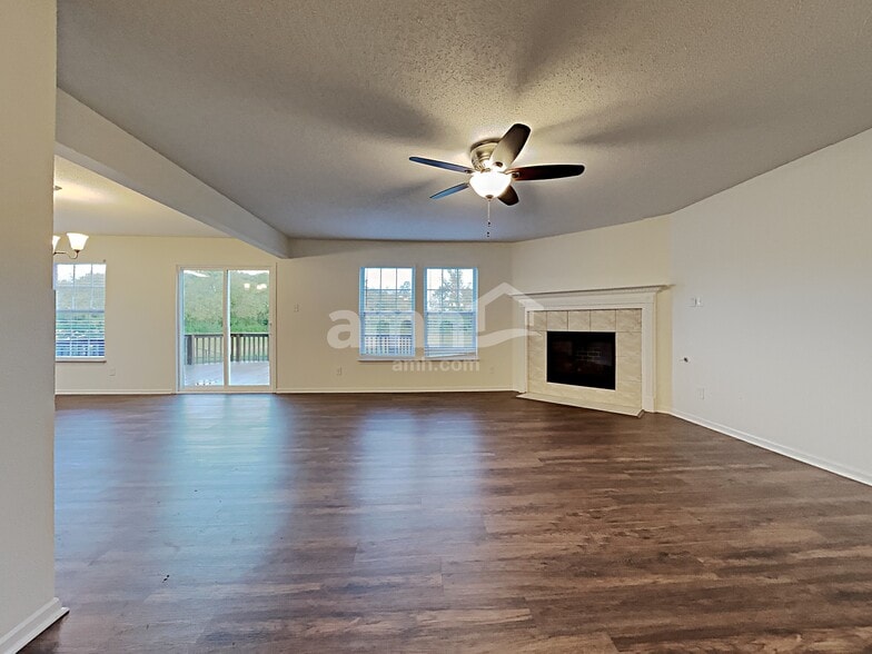 Building Photo - 3122 Earlswood Ln