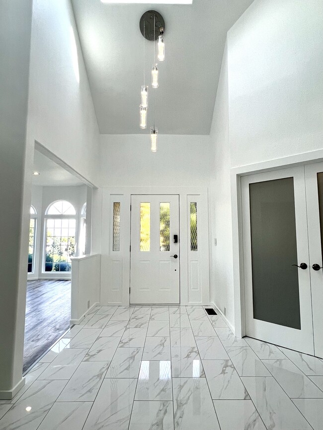 Building Photo - 4702 S Palouse Ct