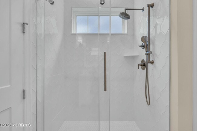 Building Photo - 53 Freesia Dr