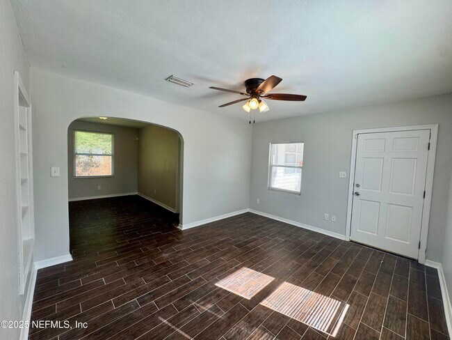 Building Photo - 4779 Shirley Ave