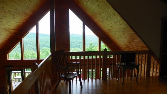 Building Photo - 16 Mountains W Ln