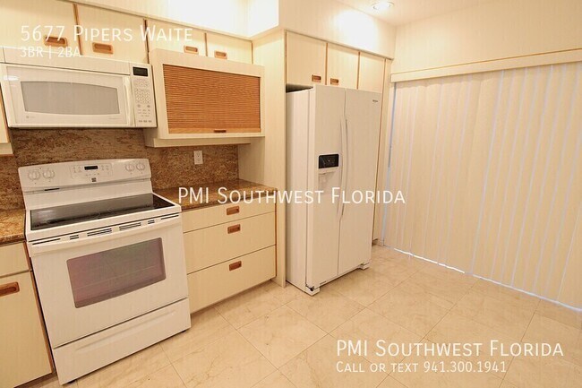 Building Photo - 5677 Pipers Waite