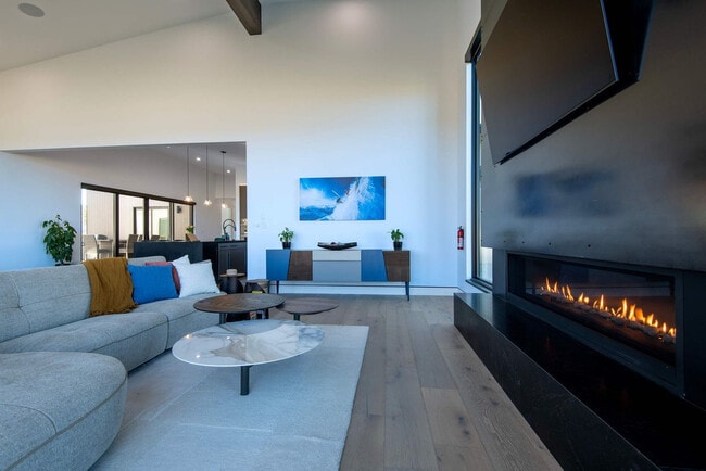 Building Photo - 779 Lucia Ln