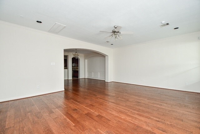 Building Photo - 1415 Nashua St