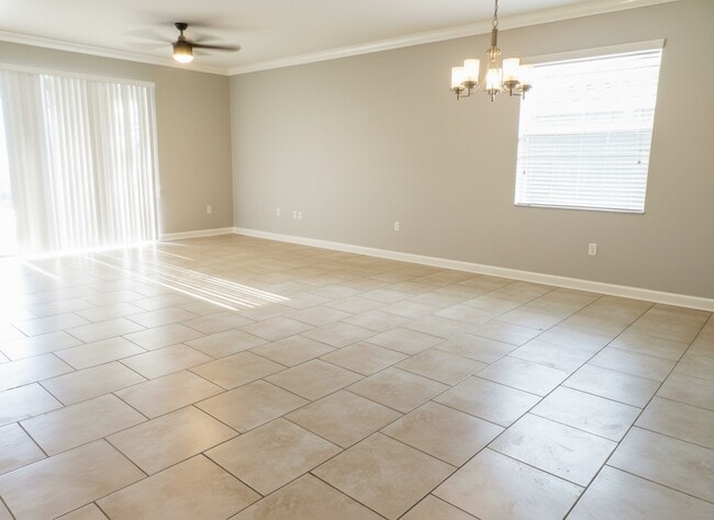 Building Photo - Shuchen Peng