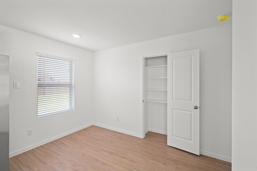 Building Photo - 3167 Savannah Rose Dr