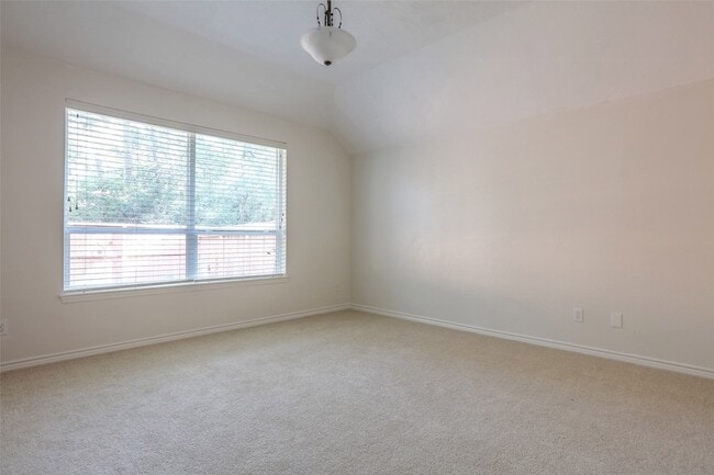 Building Photo - 131 Avonlea Dr
