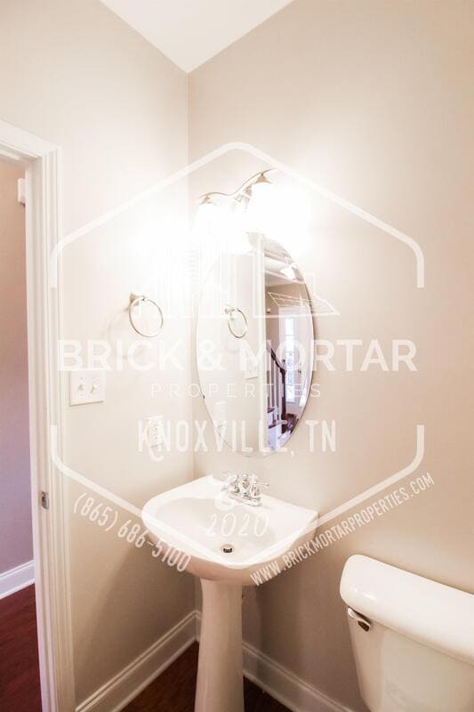 Building Photo - 3305 Grassy Pointe Ln