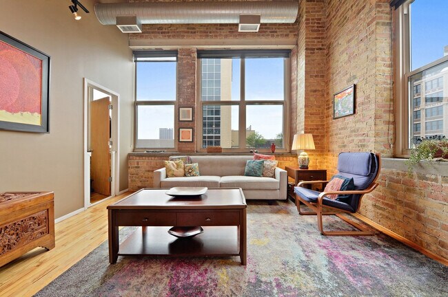 Building Photo - 417 S Jefferson St
