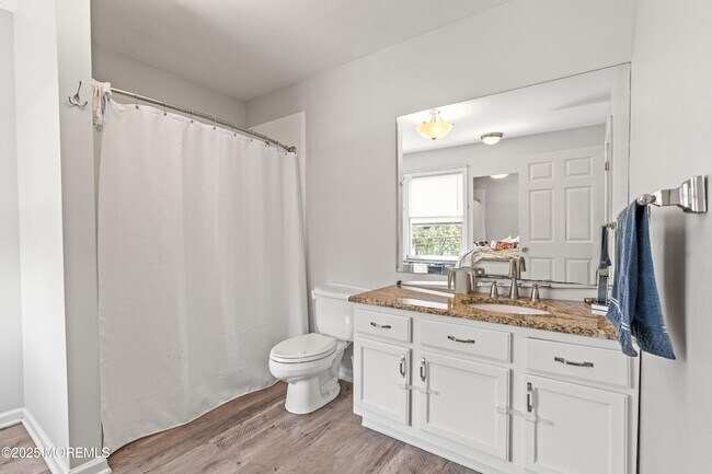 Building Photo - 7 Linden Ave