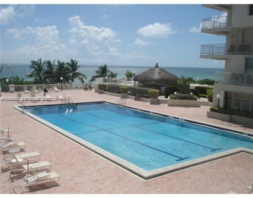 Building Photo - 5401 Collins Ave